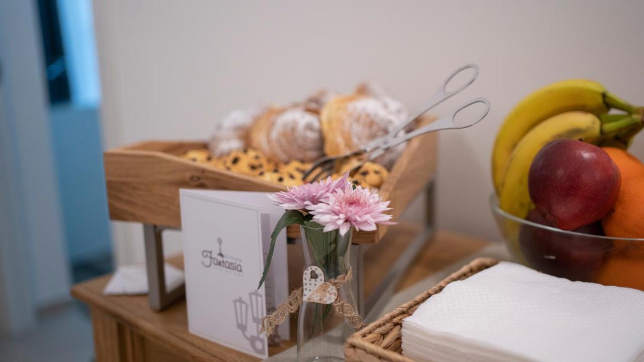 Dimora Fantasia Charme B&B バーリ エクステリア 写真