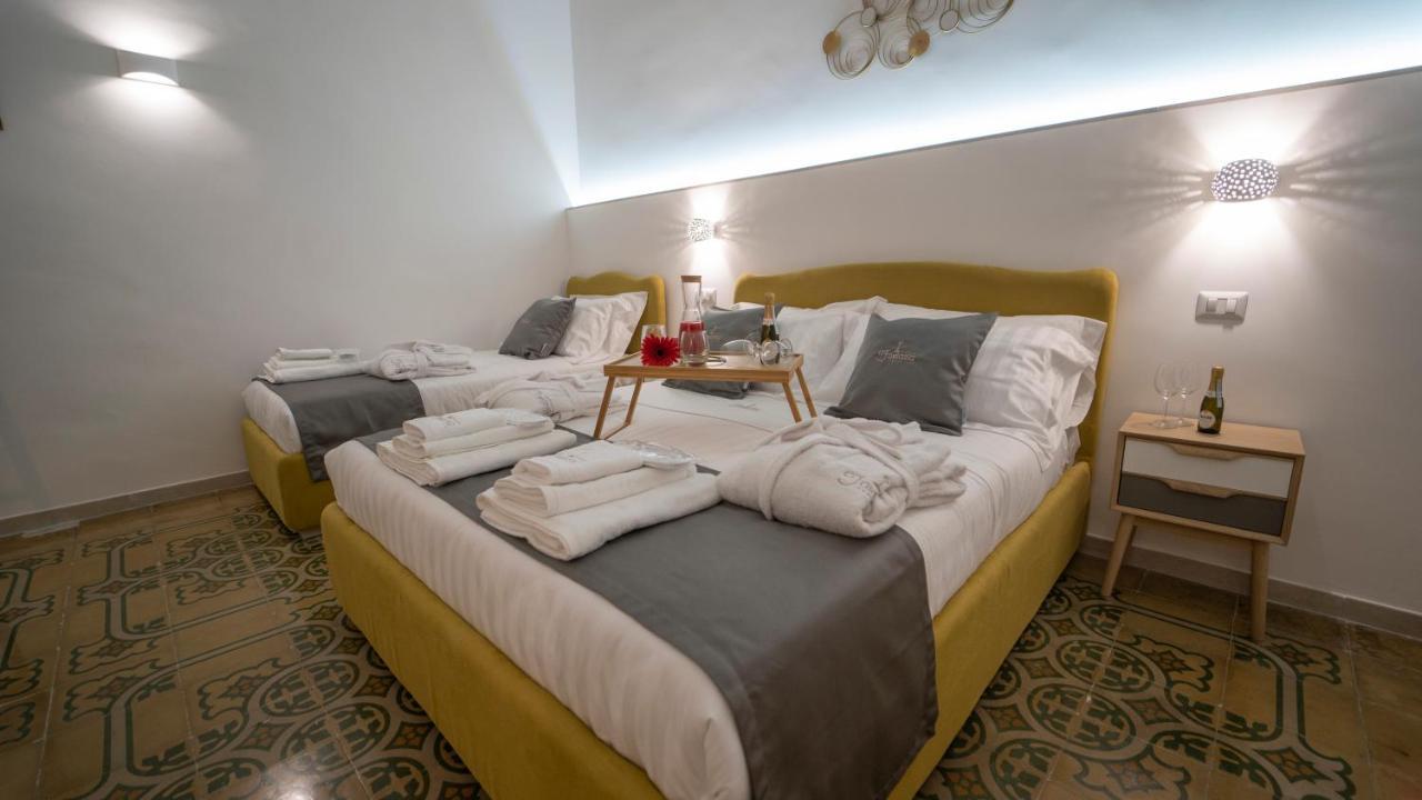 Dimora Fantasia Charme B&B バーリ エクステリア 写真